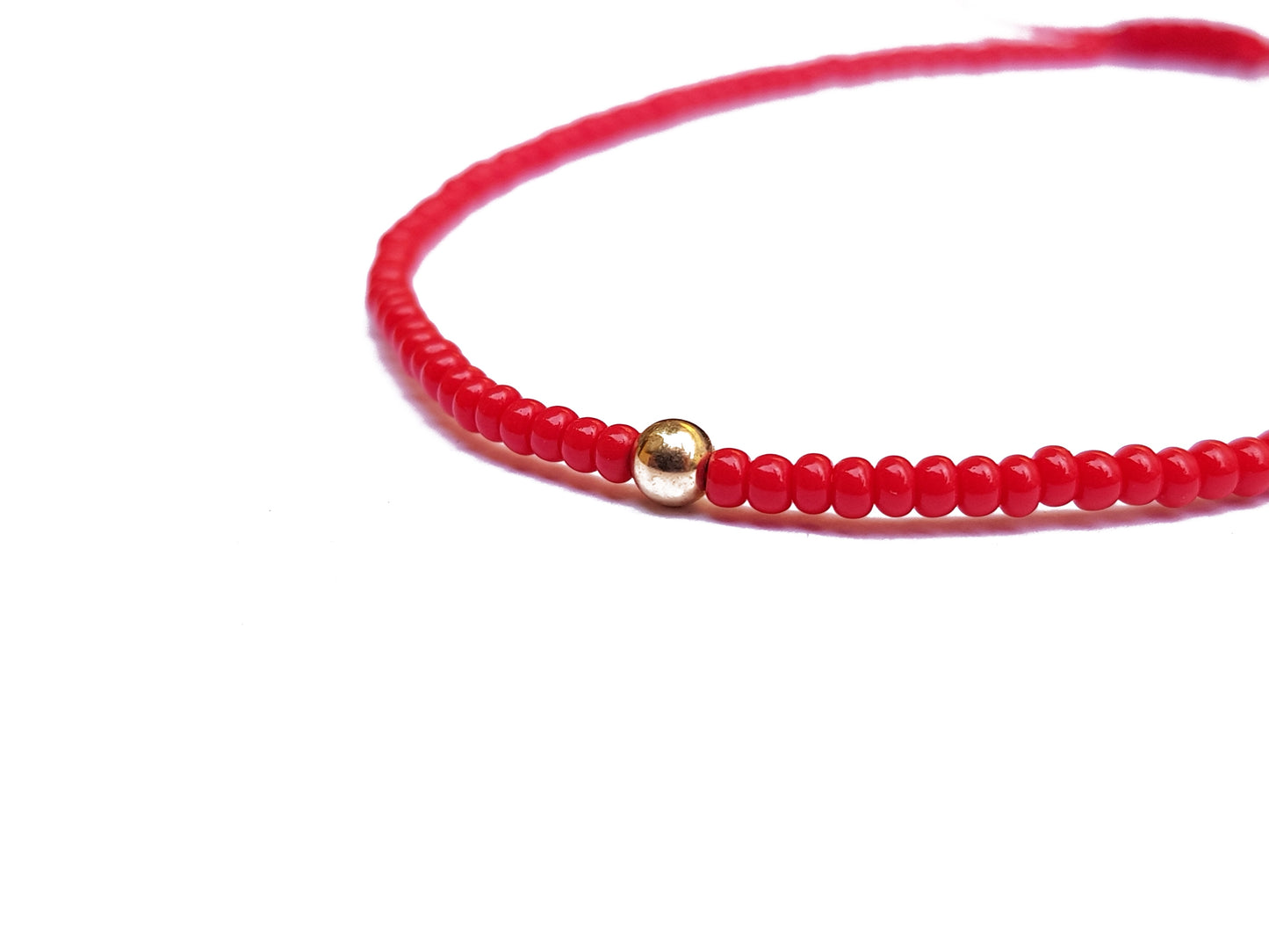 Pulsera Roja De Protección Con Esfera De Oro