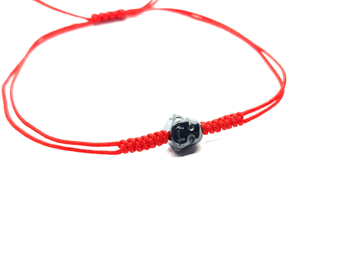 Pulsera Roja Tejida De Protección Con Buda De Hematita Gris