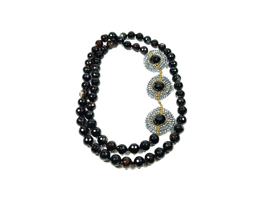 Collar Negro De Ágatas Con Medallones De Cristal