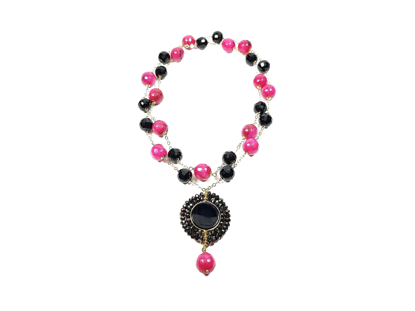 Collar engarzado de ágatas y cristal