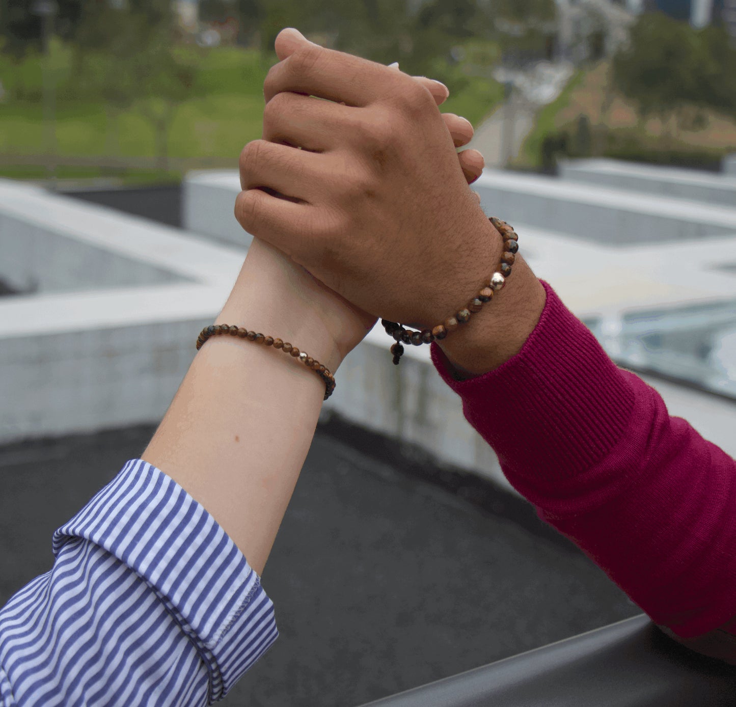 Juego De Pulseras De Ojo De Tigre Con Esfera De Oro Para Parejas